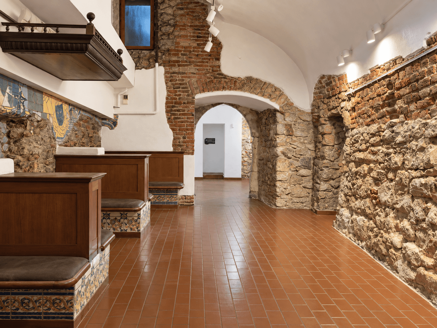 One of two rooms reached to the right of reception — suited to a secondary installation, a quieter display, or production and storage needs during an event.